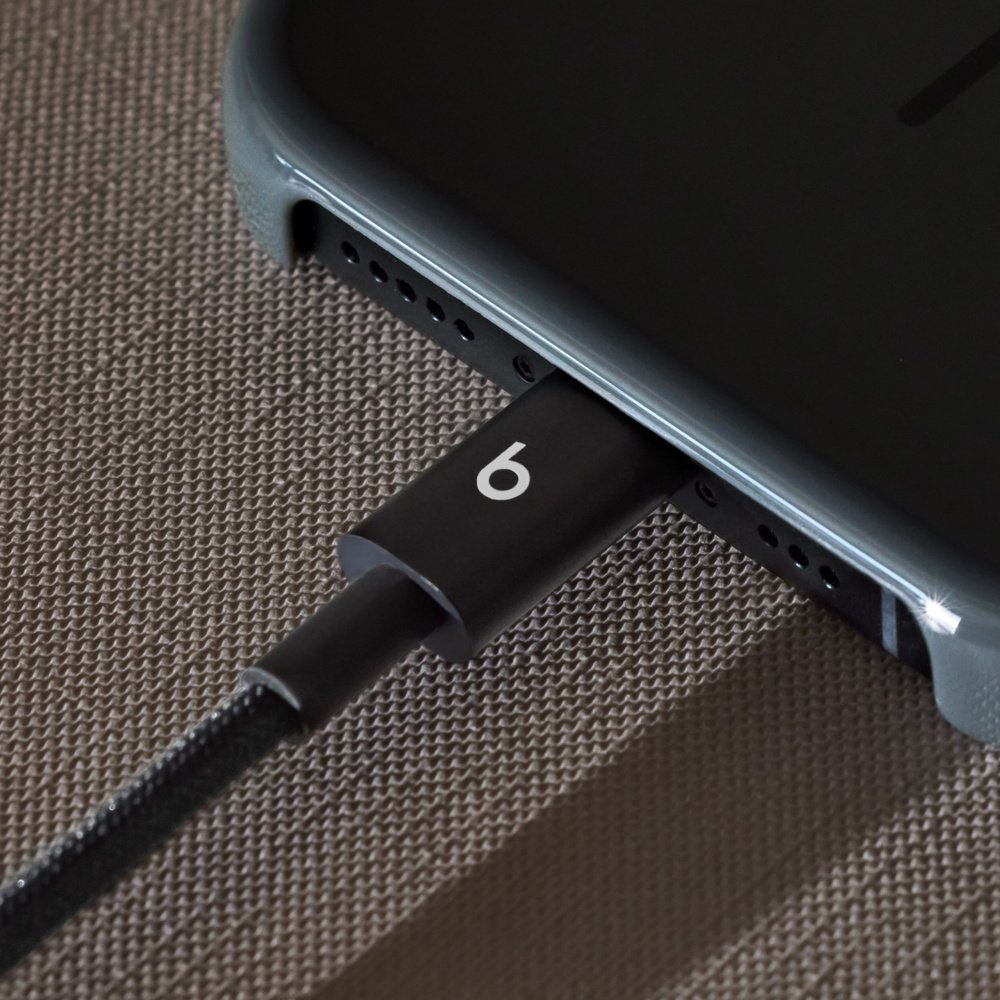 Beats USB-A to USB-C Woven Short Cable 20 cm - Bolt Black - Image 3